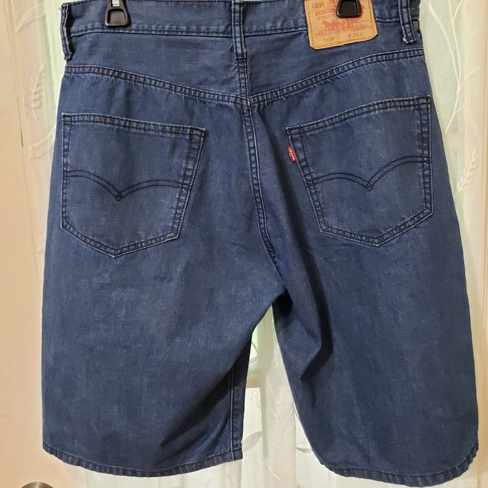 Levi’s 569 denim shorts Size 36 - Picture 2 of 5